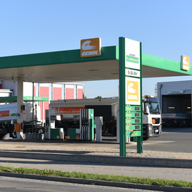 Best HD Pictures about  Lagerhaus Genol Tankstelle  with No AI Images